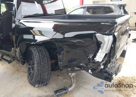 2025 Toyota Tacoma Sr5 4Wd z USA, uszkodzony, nr VIN 3TYLB5JN6ST077457